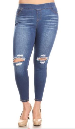 http://www.mommeandmore.com/cdn/shop/products/Ripped_Jeans_Plus_Size_1xl_2xl_3xl.jpg?v=1710085915
