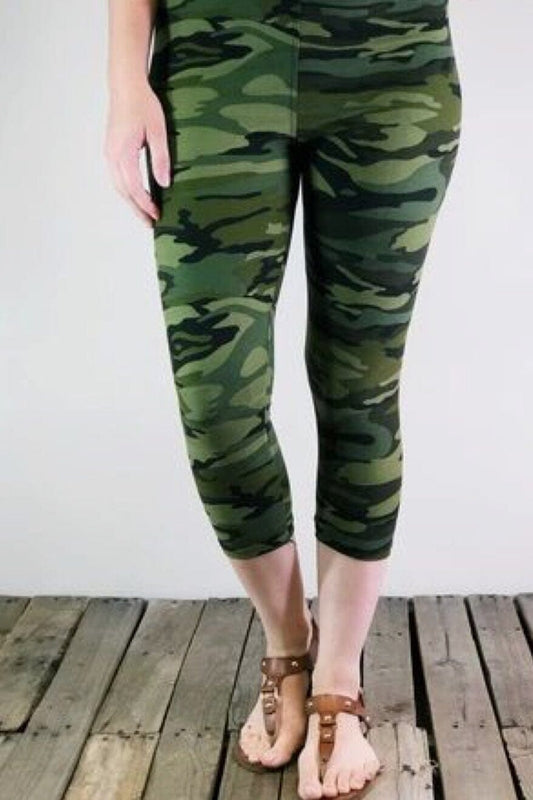 New Girls Small Camo Leggings #MomMeAndMore #leggings #camo #camouflage